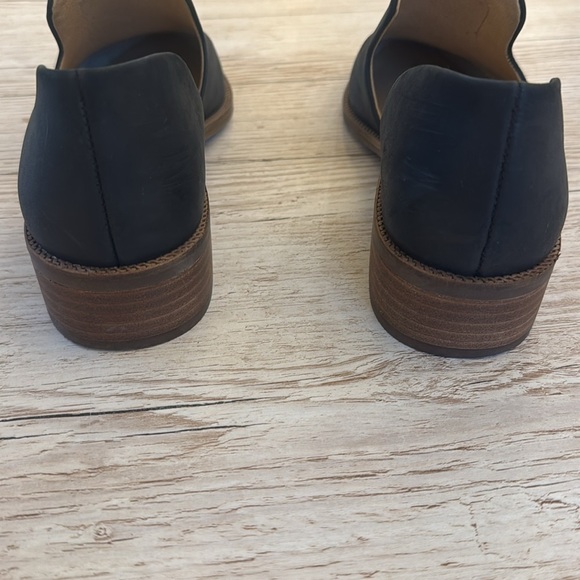 Lucky Brand Gennifa Black Leather Cutout Slip On Loafer Size 6M - Picture 5 of 8